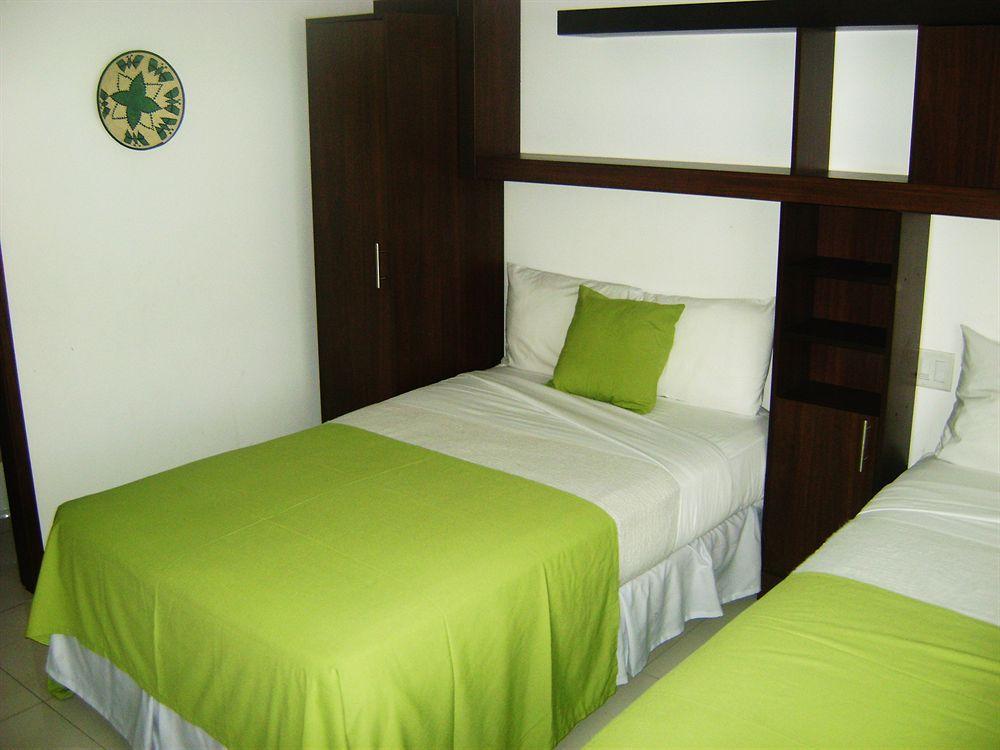 Az Hotel And Suites Панама Сити Екстериор снимка