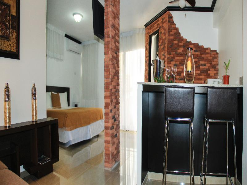 Az Hotel And Suites Панама Сити Екстериор снимка