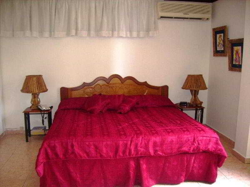 Az Hotel And Suites Панама Сити Екстериор снимка
