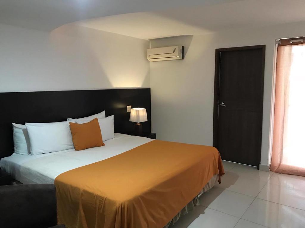 Az Hotel And Suites Панама Сити Екстериор снимка