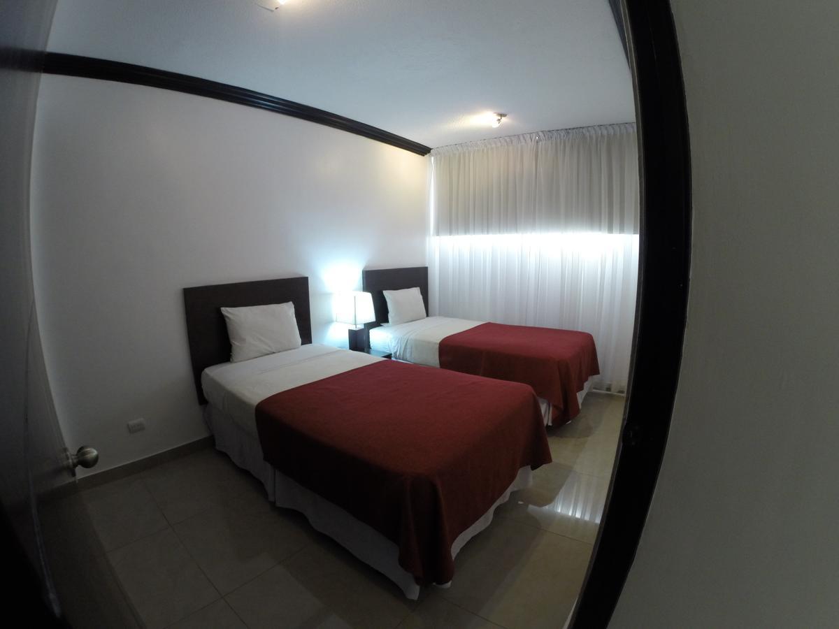 Az Hotel And Suites Панама Сити Екстериор снимка