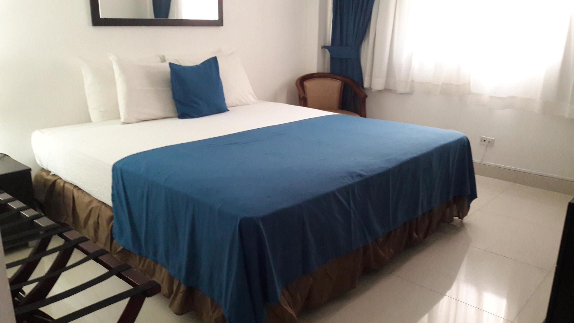 Az Hotel And Suites Панама Сити Екстериор снимка