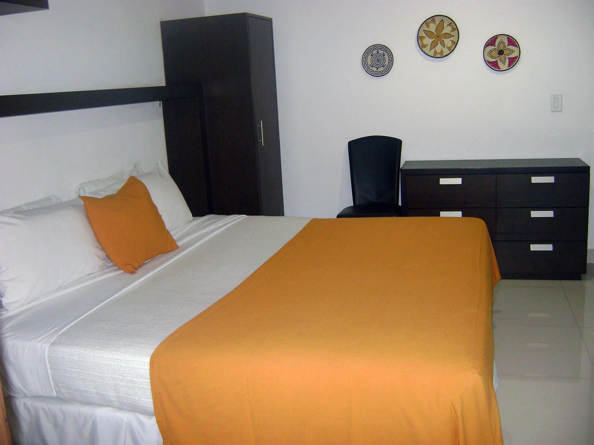 Az Hotel And Suites Панама Сити Екстериор снимка