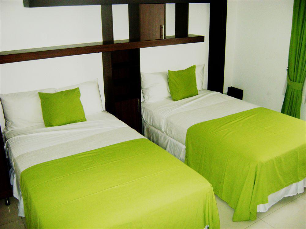 Az Hotel And Suites Панама Сити Екстериор снимка